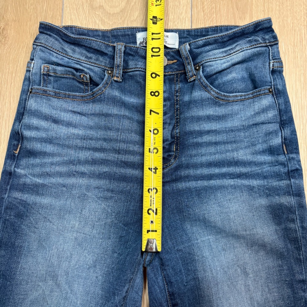 BKE Billie High Rise Slim Tailored Bootcut Jeans Blue Wash 27x31.5 Distressed - Picture 8 of 10